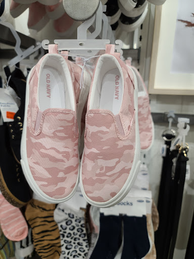 Clothing Store «Old Navy», reviews and photos, 12300 Jefferson Ave, Newport News, VA 23602, USA