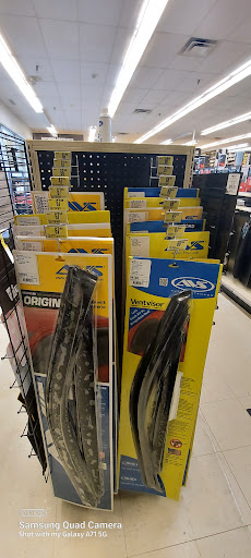 Auto Parts Store «Advance Auto Parts», reviews and photos, 1387 Lee St #400, Des Plaines, IL 60018, USA