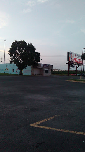 Shopping Mall «Southwood Shopping Center», reviews and photos, 1701 W Ben White Blvd, Austin, TX 78701, USA