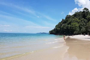 Pantai Pasir Tengkorak image