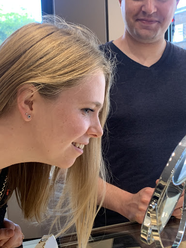 Jewelry Store «Lake Street Diamond Co», reviews and photos, 106 Lake St S, Kirkland, WA 98033, USA