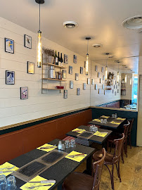 Atmosphère du Restaurant Les Fondus de la Raclette Paris 11° Parmentier - n°15