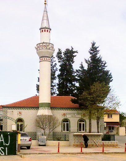 İzzetiye Camii