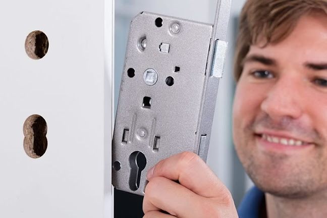 QuickAccess Locksmiths Hedge End Open Times