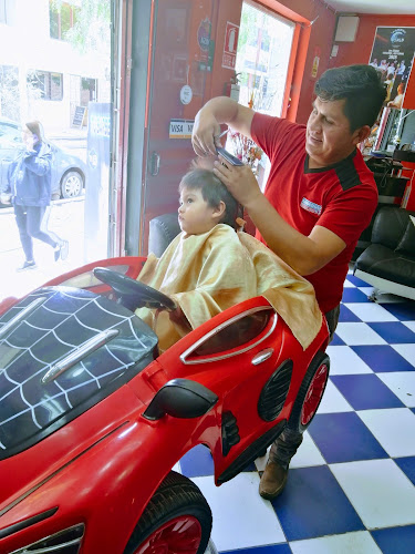 Barberos Montalvan Cusco - Barbería