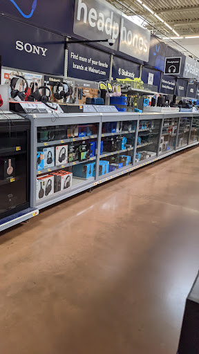 Department Store «Walmart Supercenter», reviews and photos, 1815 E Ohio Pike, Amelia, OH 45102, USA
