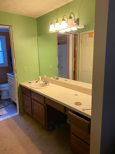 Painter «Red Truck Painting», reviews and photos, 469 Pearl St, Rochester, NY 14607, USA