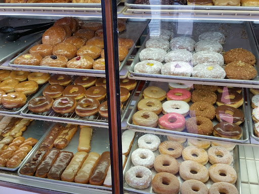Donut Shop «Alvernon Donut Shop», reviews and photos, 1450 S Alvernon Way, Tucson, AZ 85711, USA