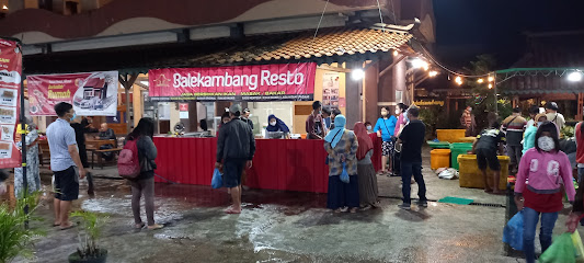 Pasar Ikan Balekambang