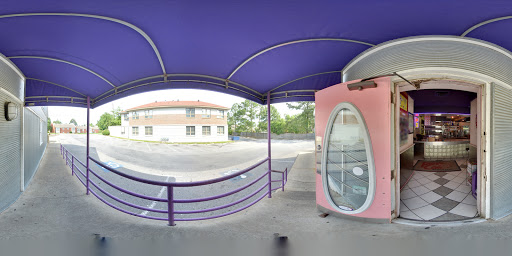 American Restaurant «The Purple Cow Restaurant», reviews and photos, 8026 Cantrell Rd, Little Rock, AR 72227, USA