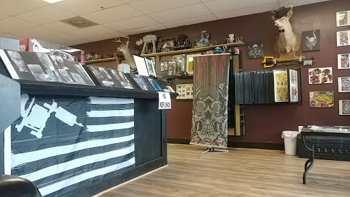 Red Five Tattoo, 235 Tiny Town Rd, Clarksville, TN 37042, USA, 