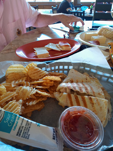 Winery «Paper Moon Vineyards», reviews and photos, 2008 State Rd, Vermilion, OH 44089, USA