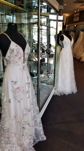Bridal Shop «Mon Amie Bridal Salon», reviews and photos, 355 Bristol St N, Costa Mesa, CA 92626, USA