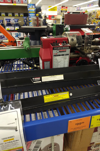 Hardware Store «Harbor Freight Tools», reviews and photos, 2931 W Shore Dr, Holland, MI 49424, USA