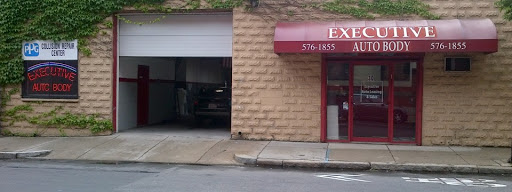 Auto Body Shop «Executive Auto Body», reviews and photos, 30 Medford St, Somerville, MA 02143, USA