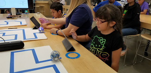 Computer Store «Apple Cielo Vista Mall», reviews and photos, 8401 Gateway Blvd W, El Paso, TX 79925, USA