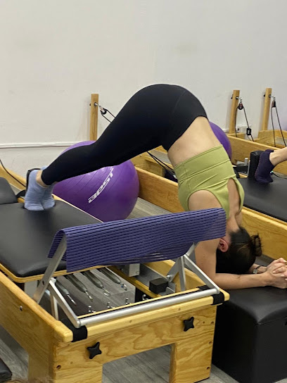 KORP STUDIO PILATES REFORMER