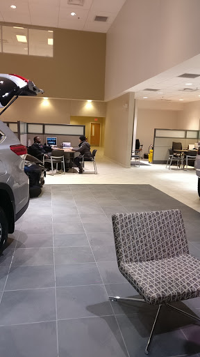 Toyota Dealer «Toyota of Naperville», reviews and photos, 1488 Ogden Ave, Naperville, IL 60540, USA
