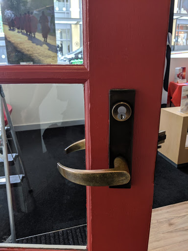 Locksmith «Redmond Key Locksmith», reviews and photos, 22410 NE Marketplace Dr, Redmond, WA 98053, USA