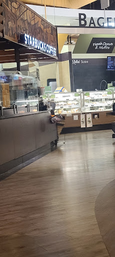 Supermarket «Price Chopper», reviews and photos, 2 Worcester Rd, Webster, MA 01570, USA