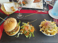 Hamburger du Restaurant créole La Rhumerie du pirate à Saint-François - n°9