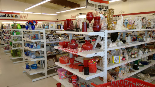 Thrift Store «Savers», reviews and photos, 60 Dempsey Rd, Milpitas, CA 95035, USA