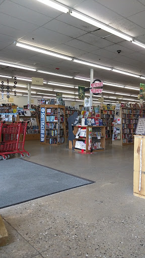 Book Store «Half Price Books», reviews and photos, 151 Skokie Valley Rd, Highland Park, IL 60035, USA
