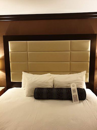 Hotel «Seneca Niagara Resort & Casino», reviews and photos, 310 4th St, Niagara Falls, NY 14303, USA