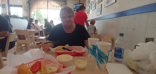 Produce Market «Pasadena Produce & Deli», reviews and photos, 6801 Gulfport Blvd S # 1, South Pasadena, FL 33707, USA