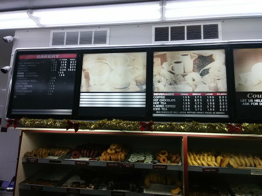 Donut Shop «County Donuts», reviews and photos, 1218 S Roselle Rd, Schaumburg, IL 60193, USA