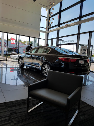 Car Dealer «Kia of Bedford», reviews and photos, 18180 Rockside Rd, Bedford, OH 44146, USA