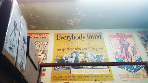 Magazine Store «Book Castle-Movie World», reviews and photos, 212 N San Fernando Blvd, Burbank, CA 91502, USA