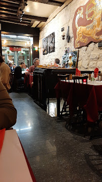 Atmosphère du Restaurant italien Le Oulala | Restaurant Halal Paris - n°9