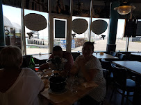 Atmosphère du Restaurant de fruits de mer Tonton Louis à La Rochelle - n°15