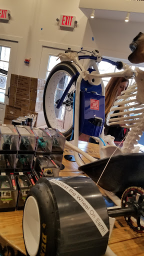 Toy Store «Coolest Toys On Earth», reviews and photos, 6840 Wooster Pike, Cincinnati, OH 45227, USA
