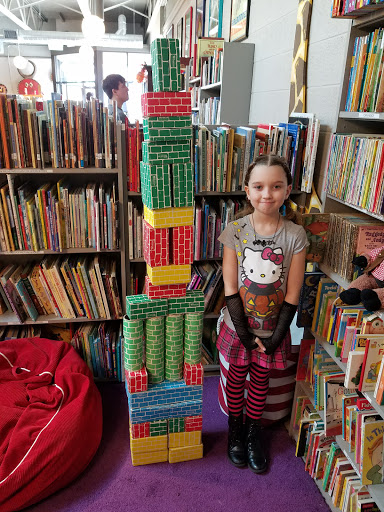 Book Store «Totem Books», reviews and photos, 620 W Court St, Flint, MI 48503, USA