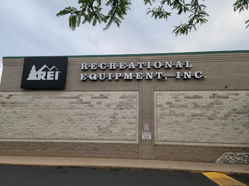 Camping Store «REI», reviews and photos, 5375 S Wadsworth Blvd, Lakewood, CO 80123, USA