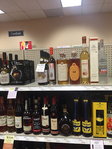 Liquor Store «Pinnacle Wine & Liquor», reviews and photos, 1720 Monroe Ave, Rochester, NY 14618, USA