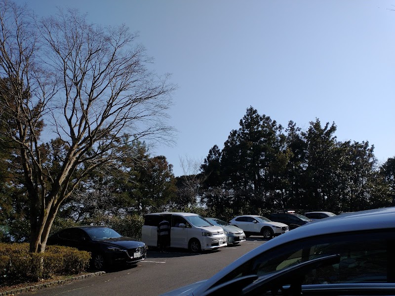 姫の沢公園 林間駐車場