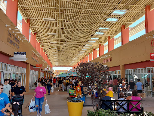 Outlet Mall «The Outlet Shoppes at El Paso», reviews and photos, 7051 S Desert Blvd, Canutillo, TX 79835, USA