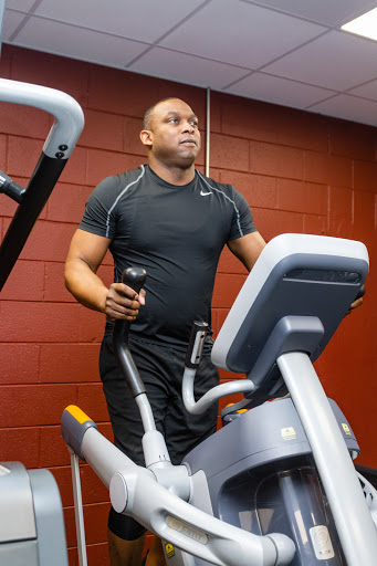 Gym «Downtown Fitness of Norman», reviews and photos, 1610 W Lindsey St, Norman, OK 73069, USA