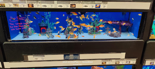 Pet Supply Store «Petco Animal Supplies», reviews and photos, 13691 Ridgedale Dr, Minnetonka, MN 55305, USA