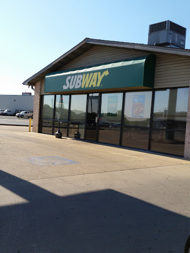 Restaurant «SUBWAY®Restaurants», reviews and photos, 1220 Missouri Ave, West Plains, MO 65775, USA