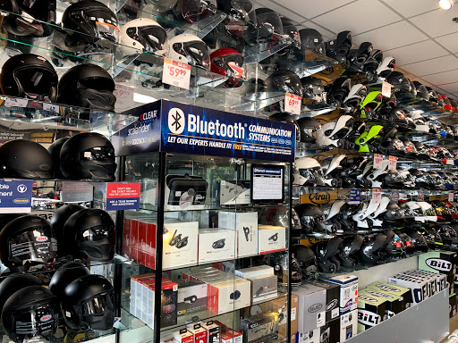 Motorcycle Parts Store «Cycle Gear», reviews and photos, 695 E Golf Rd, Schaumburg, IL 60173, USA
