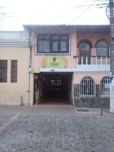 Tonsores barber shop - Quito