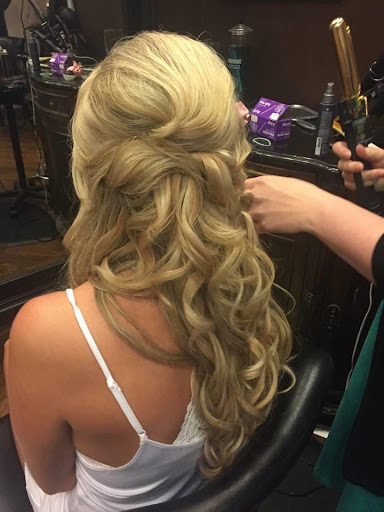 Beauty Salon «A Moments Peace Salon & Day Spa», reviews and photos, 9050 Carothers Pkwy, Franklin, TN 37067, USA