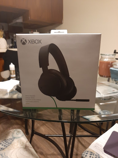 Video Game Store «GameStop», reviews and photos, 350 Shallowford Rd, Gainesville, GA 30504, USA