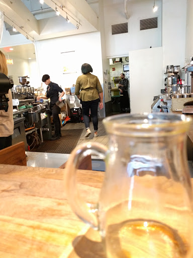 Coffee Shop «Intelligentsia Coffee Millennium Park Coffeebar», reviews and photos, 53 E Randolph St, Chicago, IL 60601, USA