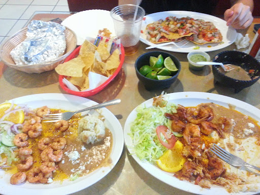 Shopping Mall «County Fair Fashion Mall», reviews and photos, 1264 E Gibson Rd E-500, Woodland, CA 95776, USA