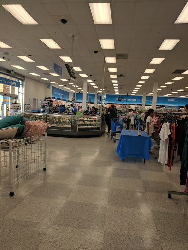 Clothing Store «Ross Dress for Less», reviews and photos, 902 Sepulveda Blvd, Harbor City, CA 90710, USA